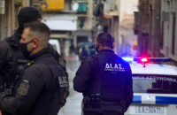 Τρόμος στην Πατησίων: Ληστές δάγκωσαν και ξυλοκόπησαν 30χρονο για να του αρπάξουν κινητό και πορτοφόλι