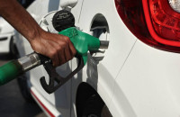 Φοβάται εκλογές η αντιπολίτευση: Κακώς επελέγει το fuel pass και όχι τη μείωση του ΦΠΑ;