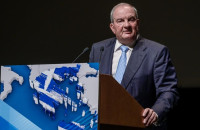 Κώστας Καραμανλής: Οι ίσες αποστάσεις συνιστού εύνοια προς τον παρανομούντα!