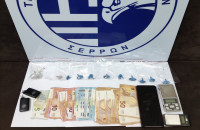 Συνελήφθη 25χρονη για διακίνηση ναρκωτικών
