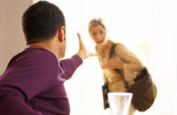 Σε κάθε μας καυγά, ο άντρας μου έφευγε με τα παιδιά και έκλεινε το κινητό- Μέχρι που με πήρε τηλέφωνο μία καλή κυρία…