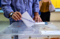 Ν.Δ. και ΣΥΡΙΖΑ μέχρι την Κυριακή: Κλείνουν τις εκκρεμότητες με τα ψηφοδέλτια