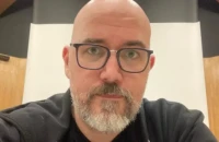 Έρευνα του εισαγγελέα για διακίνηση υλικού παιδικής πορνογραφίας με αφορμή σκίτσα του Ηλία Κυριαζή