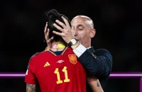 Ισπανία: Παραιτήθηκε σχεδόν όλο το επιτελείο της εθνικής- «Απαράδεκτο» το φιλί του Ρουμπιάλες στην Ερμόσο