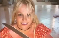 Μπρίτνεϊ Σπίαρς: Η αστυνομία πήγε στο σπίτι της, μετά τον χορό με τα μαχαίρια- Τι απαντά