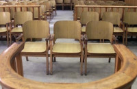 Λάρισα: Έκλεβε τα χρήματα του συζύγου της με τον εραστή της