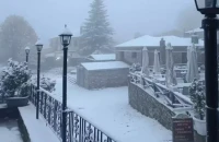 Επεσαν τα πρώτα χιόνια στη Δυτική Μακεδονία -Στα «λευκά» Νυμφαίο και Πισοδέρι