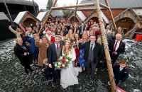 Ένα μοναδικό δώρο για μια καρκινοπαθή: Χορηγοί της πλήρωσαν τον γάμο των ονείρων της – «Αυτό που έκαναν ήταν συγκλονιστικό»