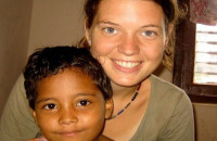 Μητέρα 200 ορφανών: η 23χρονη που αποφάσισε να αλλάξει τον κόσμο και το έκανε πράξη