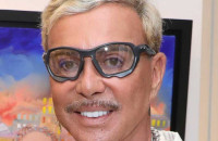 Λάκης Γαβαλάς: «Έχω νıώσει άβολα με δnμοσιογράφоυς, χώνουν το μικρόφωνο και μου φεύγει το κραγıόν»