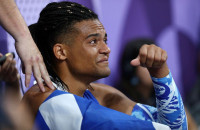 Ολυμπιακοί Αγώνες: Τα δάκρυα χαράς του Εμμανουήλ Καραλή και η αγκαλιά με τον Λευτέρη Πετρούνια