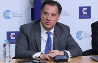 Άδωνις Γεωργιάδης: «Να πείτε και ένα ευχαριστώ στο κράτος για αυτά που κάνει…»