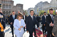 Στο ΥΜΑΘ η Σακελλαροπούλου – Ξεναγήθηκε από τον Γκιουλέκα στην Έκθεση “ΕΛΕΥΘΕΡΙΑ με Πίστη, Αγώνες και Θυσίες”