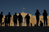 Γρηγόρης Ζαρωτιάδης: Πλεόνασμα και Μέτρα για τη Στήριξη της Κυβέρνησης