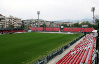 Με ποιανού άδεια γίνονται έργα στην κερκίδα μπροστά από το δημοτικό σχολείο – Έργα καλοπισμού (;) από την ΠΑΕ Πανσερραικός;