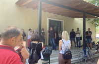 Παράσταση διαμαρτυρίας εκπαιδευτικών στην Δ/νση Αθμιας Εκπαίδευσης Σερρών