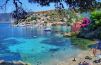 Καλοκαιρινές Διακοπές στην Ελλάδα: Διάσημοι αλλά Οικονομικοί Προορισμοί για Όλους