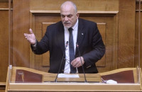 Κώστας Μπούμπας: Σερραίος κτηνοτρόφος από την Αλιστράτη μου δείχνει ότι έχει βοσκοτόπια στη Δήλο