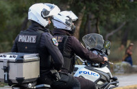 Ληστεία σε μίνι μάρκετ στην Πάτρα: Απείλησε εργαζόμενο με μαχαίρι και άρπαξε 1.700 ευρώ