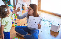 Δημιουργούνται 2.130 νέες οργανικές θέσεις νηπιαγωγών και εκπαιδευτικών - Ποιους αφορούν