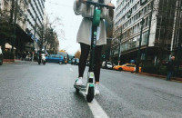 Στη ΜΕΘ 17χρονη μετά από ατύχημα με πατίνι