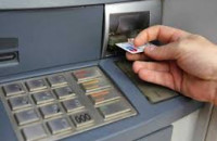 Οικονομικές ελαφρύνσεις για επιχειρήσεις και ελεύθερους επαγγελματίες στα ΑΤΜ - Τι ισχύει