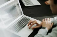 Ποιοι θα πάρουν το νέο επίδομα των 750 ευρώ - 170.000 δικαιούχοι