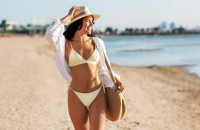 Ποια είναι η συχνότερη καλοκαιρινή λοίμωξη που απειλεί τις γυναίκες – Τι να κάνετε με τα πρώτα συμπτώματα