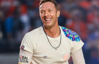 Coldplay: Ο Κρις Μάρτιν είχε προειδοποιήσει το κοινό για την ύπαρξη κάμερας