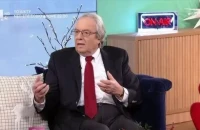 Για ποιον λόγο είναι λάθος να λέμε «θερμά συλλυπητήρια» – Τι λέει ο Γιώργος Μπαμπινιώτης