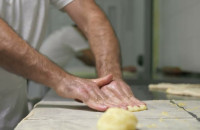 Το άρωμα των Σερρών ξεκινά με μπουγάτσα!