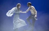 Η ελληνική παράσταση που έγινε εξώφυλλο σε αμερικάνικο περιοδικό