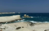 Τραγωδία: Βούτηξε να σώσει τη σύζυγό του που παρασύρθηκε από τον αέρα – Πνίγηκαν και οι δύο