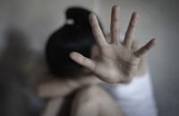 Φρίκη: 43χρονος βiασε 14χρονη με νοητική υστέρηση έξω από εκκλησία