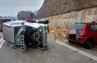 Τροχαίο δυστύχημα στο Γαλαξίδι: Σφοδρή σύγκρουση ΙΧ, δύο νεκροί και μία τραυματίας