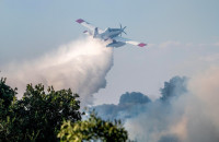 Μεγάλη φωτιά στην Εύβοια: Μια «ανάσα» από τα σπίτια οι φλόγες