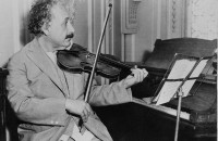 Bιολί του Αϊνστάιν αναμένεται να πωληθεί σε δημοπρασία έως και 300.000 αγγλικές λίρες