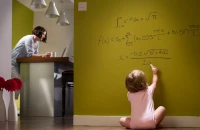 Τελικά τι δείχνει ο μήνας γέννησης του μωρού σου για την εξυπνάδα του;