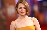 Emma Stone: Με κομψό bixie haircut στο 69ο BFI London Film Festival