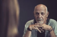 Κιμούλης: Το πιο επικίνδυνο είναι να μην σε αναγκάσει η χυδαιότητα των άλλων να γίνεις & εσύ χυδαίος