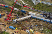 Κίνηση-ματ για Τέμπη: «Εάν η αιτία της πυρόσφαιρας είναι τα έλαια σιλικόνης, υπεύθυνες οι Bayer και Siemens»