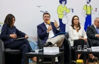 Απόστολος Τζιτζικώστας-Πρέπει να αλλάξουμε συνολικά το μοντέλο του τουρισμού