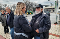 Η Δήμαρχος Σερρών στο μπλόκο των αγροτών του Προμαχώνα