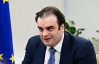 Συνάντηση Πιερρακάκη με πρέσβεις ΕΕ -Η Ευρώπη χρειάζεται επιτάχυνση μεταρρυθμίσεων και δημοσιονομική ισορροπία