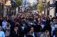 Από τη Κυριακή 14 Δεκεμβρίου σε ισχύ το εορταστικό ωράριο της αγοράς