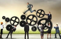 Η συμπεριφορά που δείχνει πως κάποιος δεν έχει πολύ υψηλή νοημοσύνη