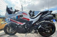 Αττική Οδός: Ταυτοποιήθηκαν δύο άτομα που έτρεχαν με ιλιγγιώδη ταχύτητα και ανέβασαν το βίντεο στα social media