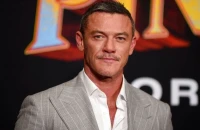 Ο Λουκ Έβανς πρωταγωνιστεί στο πολιτικό θρίλερ «The Party» του ITV