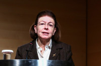 H Λίνα Μενδώνη για την απώλεια του Νίκου Στεφάνου