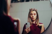 Η μία και μόνη ερώτηση που αποκαλύπτει αν κάποιος είναι ναρκισσιστής, σύμφωνα με εγκληματολόγο